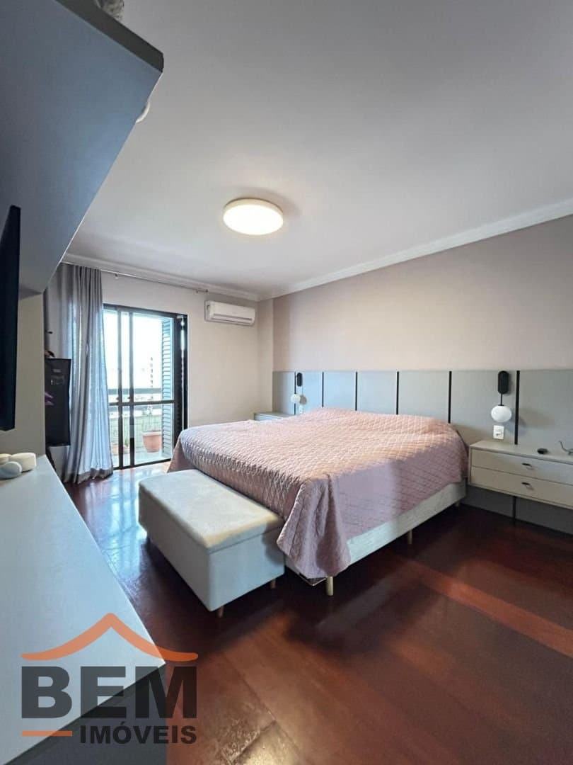 Apartamento para Venda com 4 quartos e 316m² no bairro Centro, em Itajaí