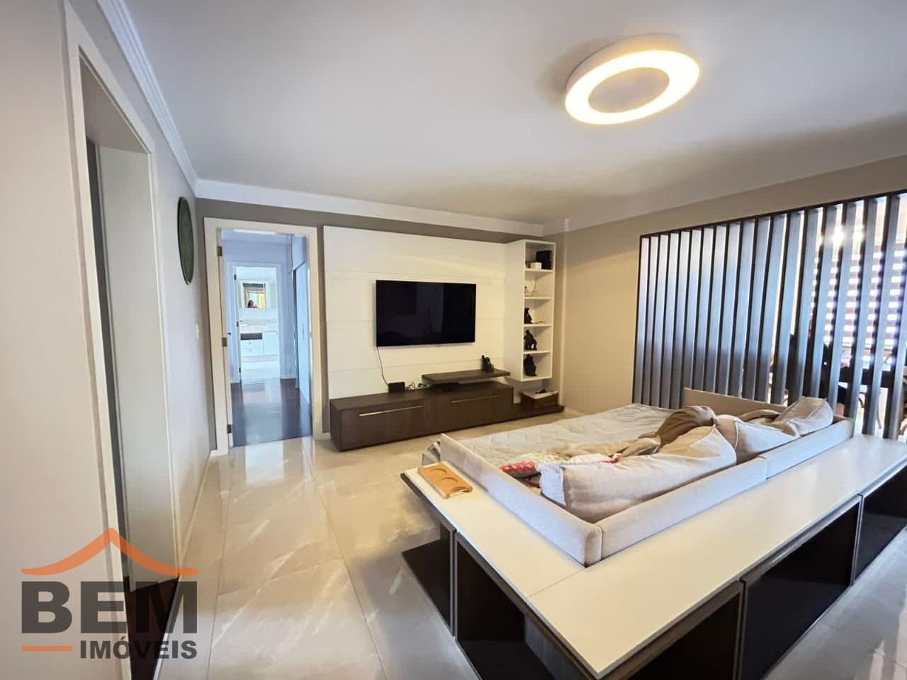 Apartamento para Venda com 4 quartos e 316m² no bairro Centro, em Itajaí