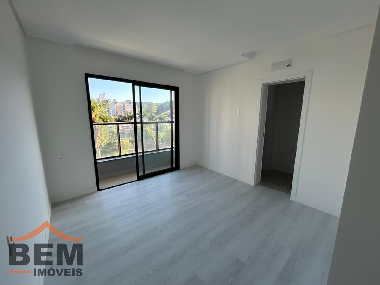 Apartamento para Venda com 3 quartos e 106m² no bairro Praia Brava, em Itajaí