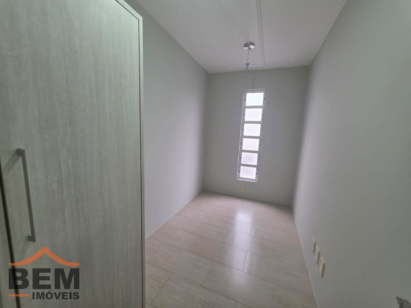 Apartamento para Locação com 2 quartos e 60m² no bairro Nações, em Balneário Camboriú