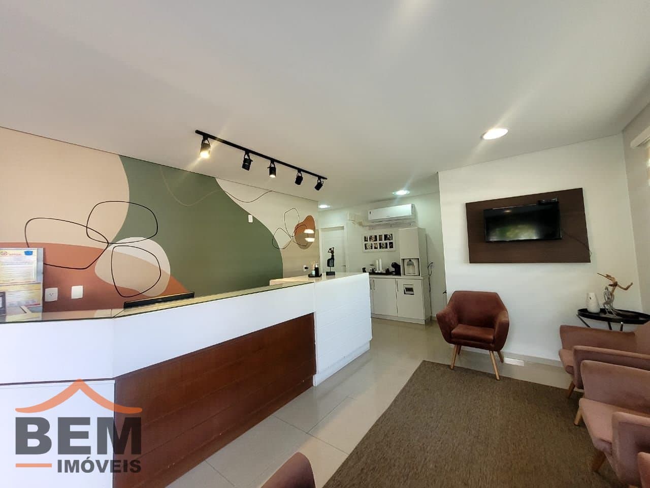 Salas/Conjuntos para Locação com 29m² no bairro Ariribá, em Balneário Camboriú: 08- SALA COMERCIAL 