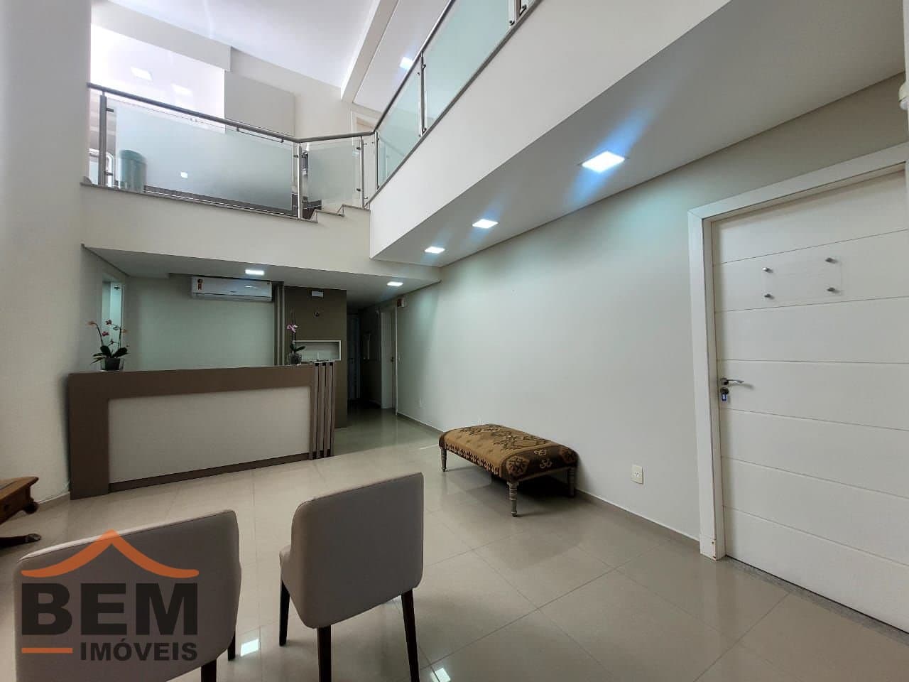 Salas/Conjuntos para Locação com 20m² no bairro Ariribá, em Balneário Camboriú: 10- SALA COMERCIAL 