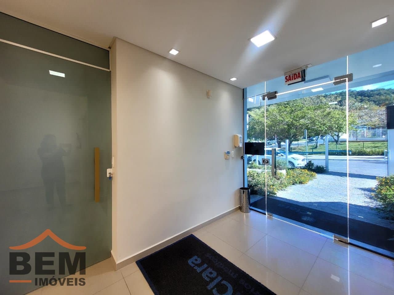 Salas/Conjuntos para Locação com 20m² no bairro Ariribá, em Balneário Camboriú: 09- SALA COMERCIAL 