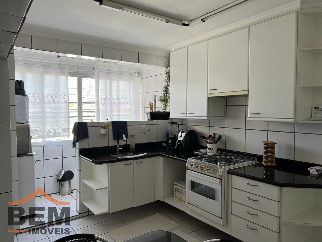 Apartamento para Venda com 2 quartos e 60m² no bairro Vila Operária, em Itajaí