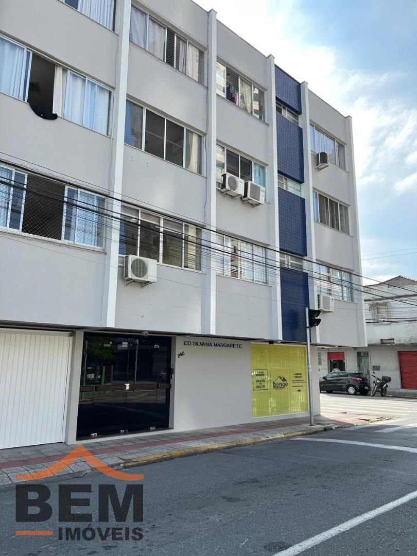 Apartamento para Venda com 2 quartos e 60m² no bairro Vila Operária, em Itajaí