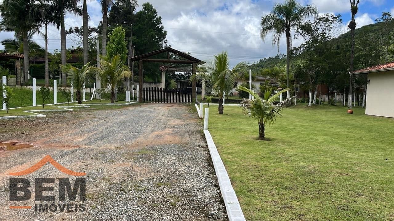 Sítio para Venda com 2 quartos no bairro Rio Do Meio, em Camboriú