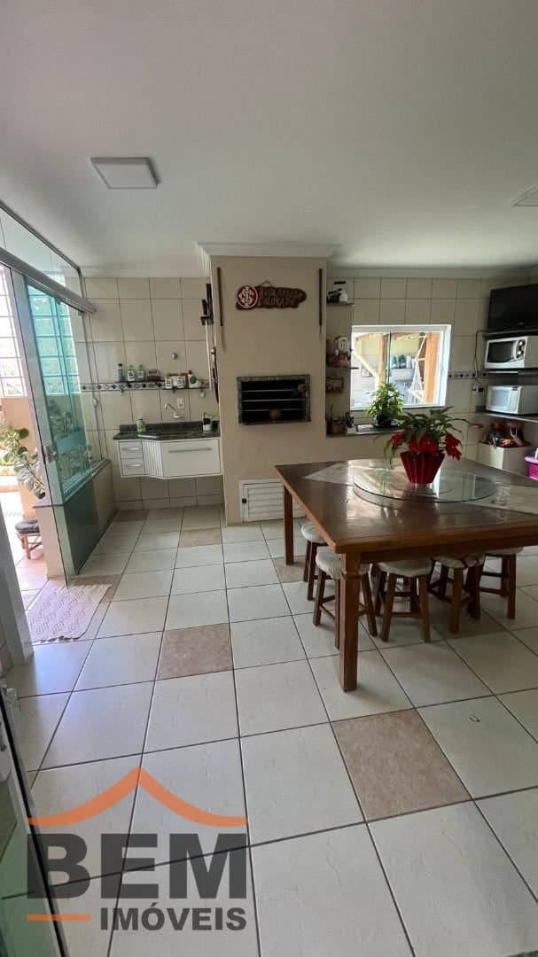 Casa para Venda com 4 quartos e 280m² no bairro Dom Bosco, em Itajaí