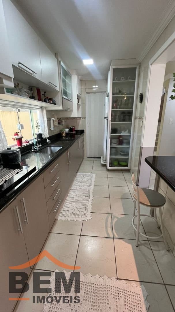 Casa para Venda com 4 quartos e 280m² no bairro Dom Bosco, em Itajaí