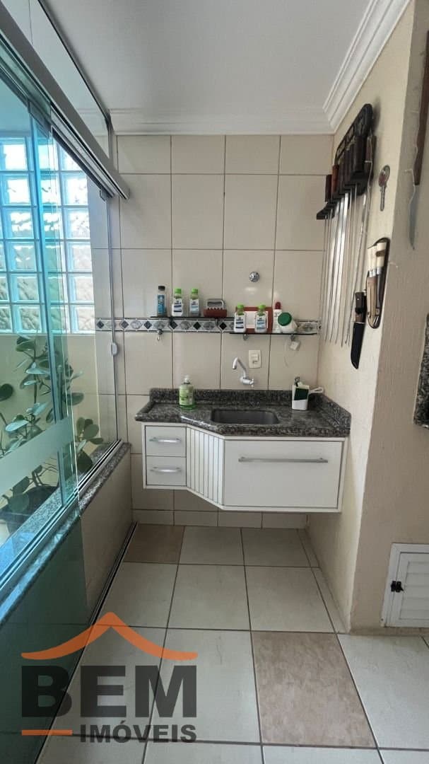 Casa para Venda com 4 quartos e 280m² no bairro Dom Bosco, em Itajaí