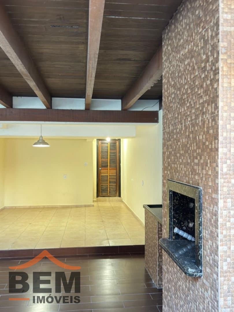 Casa para Venda com 3 quartos e 160m² no bairro Fazenda, em Itajaí