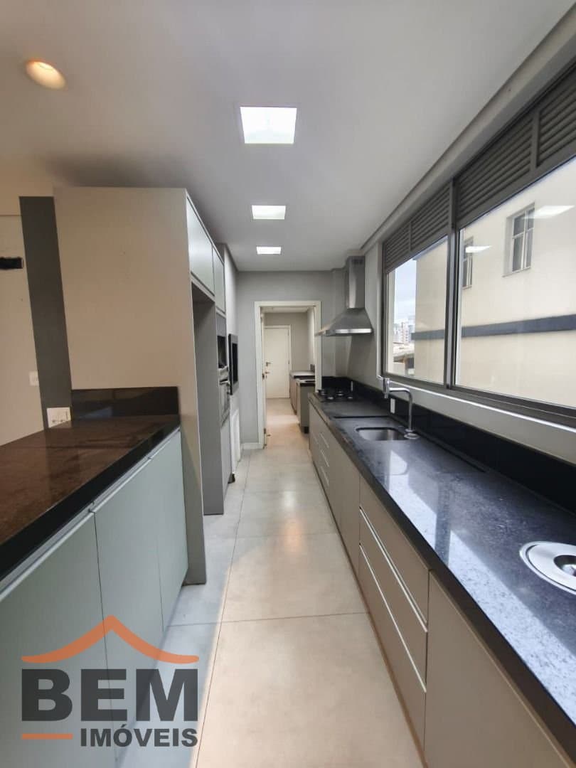 Apartamento para Venda com 3 quartos no bairro Centro, em Itajaí