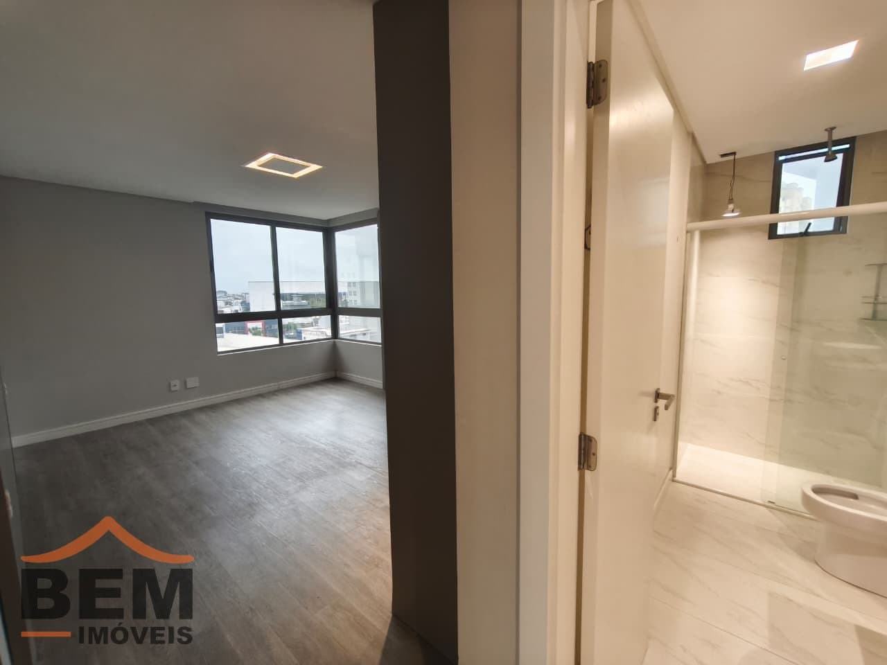 Apartamento para Venda com 3 quartos no bairro Centro, em Itajaí