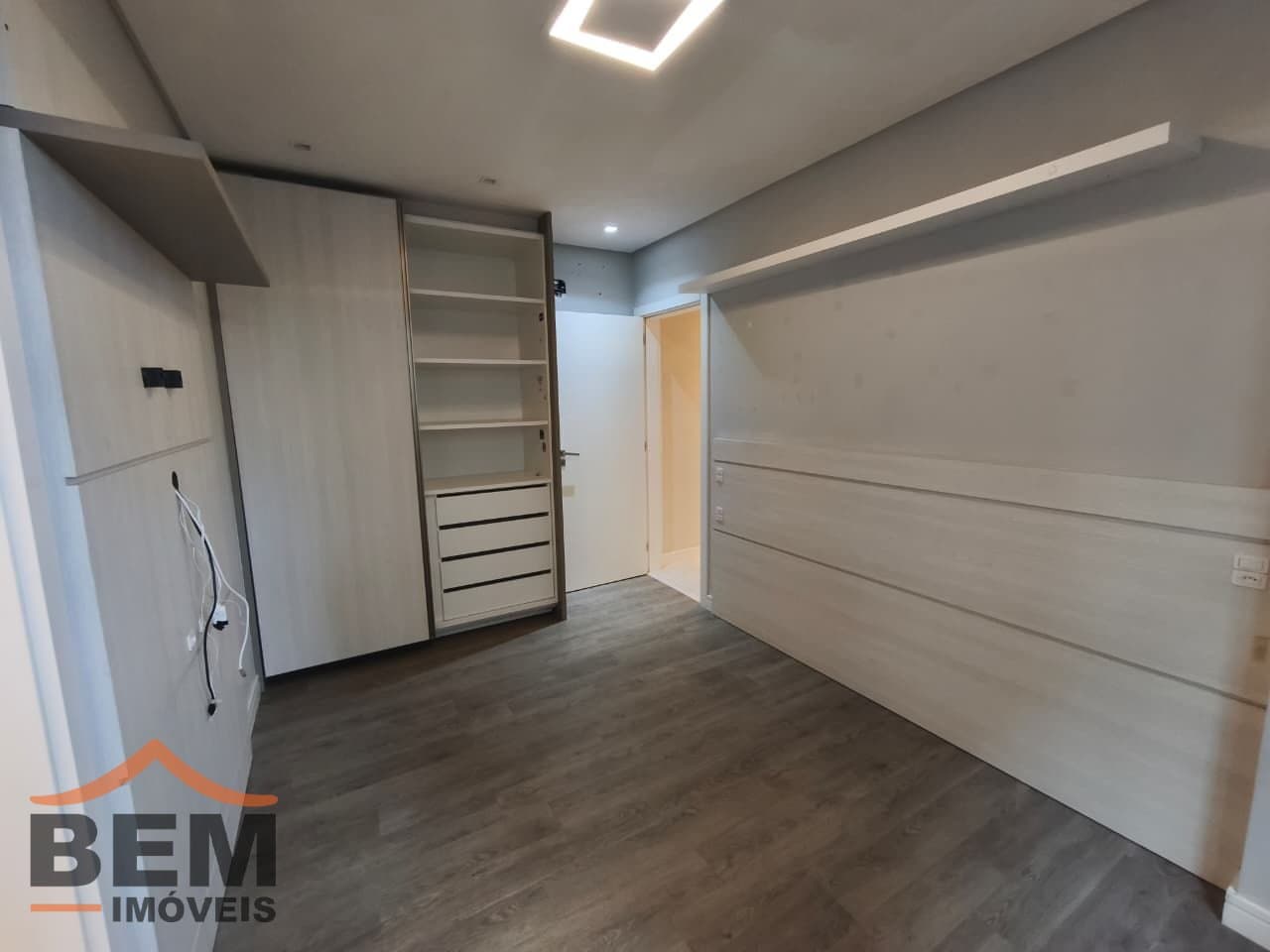 Apartamento para Venda com 3 quartos no bairro Centro, em Itajaí