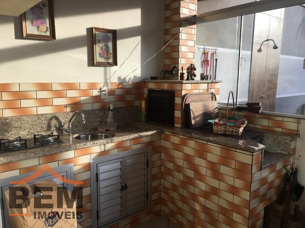 Casa para Venda com 4 quartos e 240m² no bairro Ressacada, em Itajaí