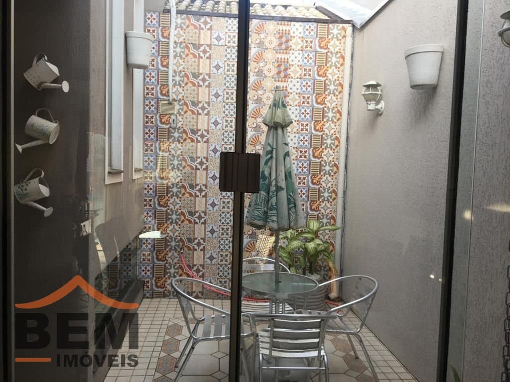 Casa para Venda com 4 quartos e 240m² no bairro Ressacada, em Itajaí