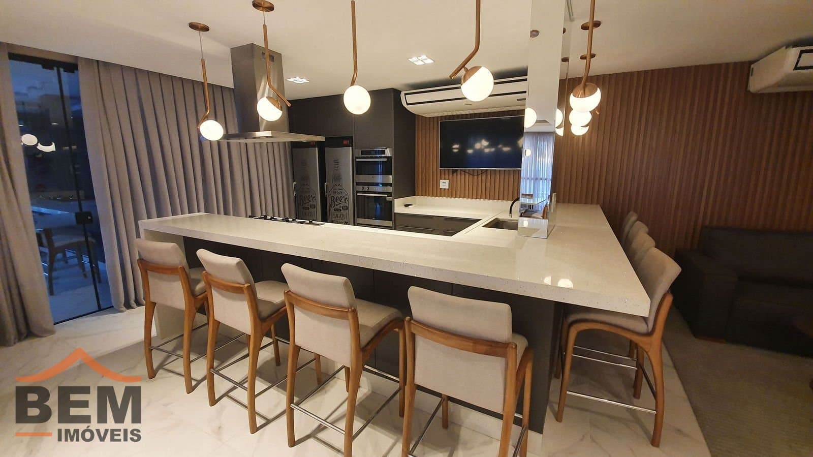 Apartamento para Venda com 3 quartos e 80m² no bairro São João, em Itajaí