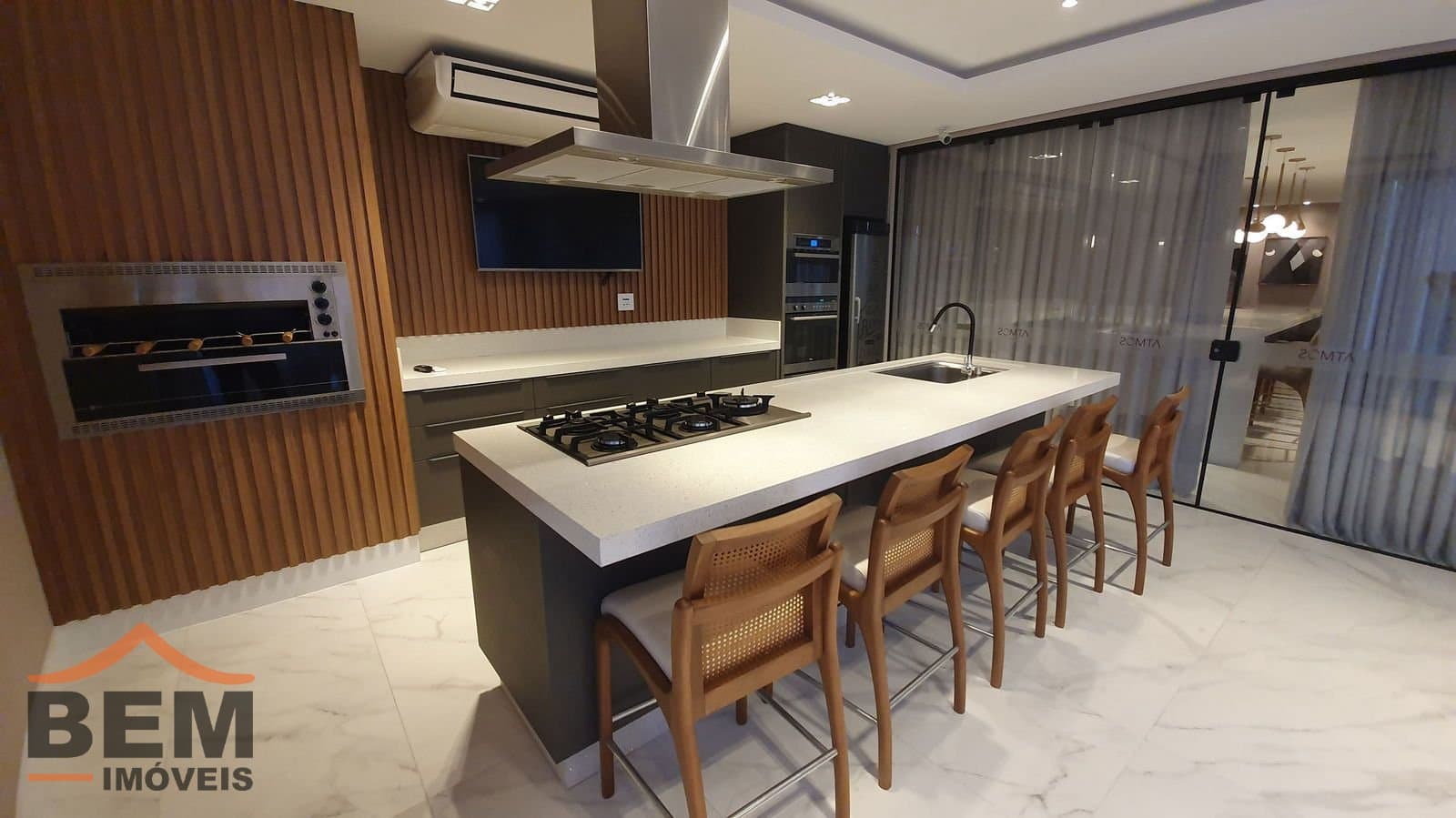 Apartamento para Venda com 3 quartos e 80m² no bairro São João, em Itajaí