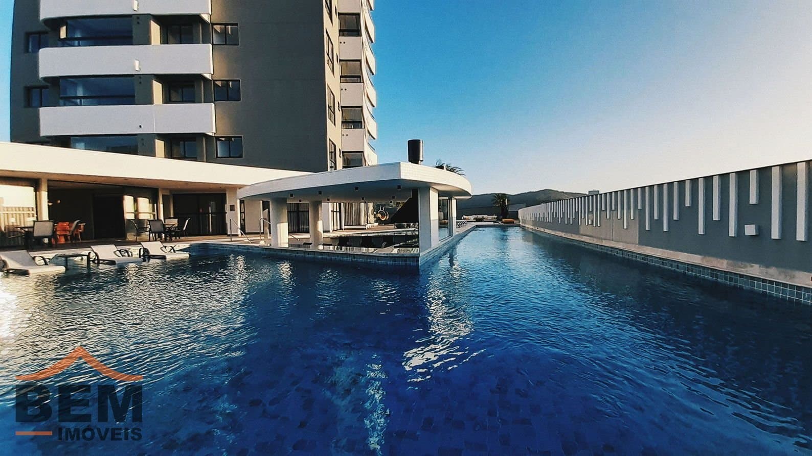 Apartamento para Venda com 3 quartos e 80m² no bairro São João, em Itajaí