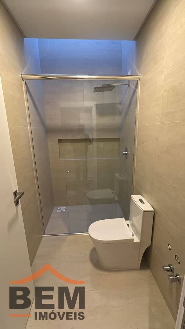 Casa para Venda com 3 quartos e 240m² no bairro Barra, em Balneário Camboriú