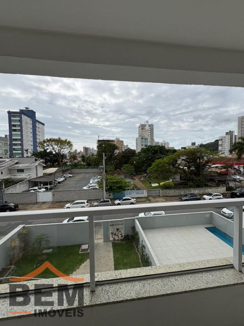 Apartamento para Venda com 3 quartos no bairro Vila Operária, em Itajaí