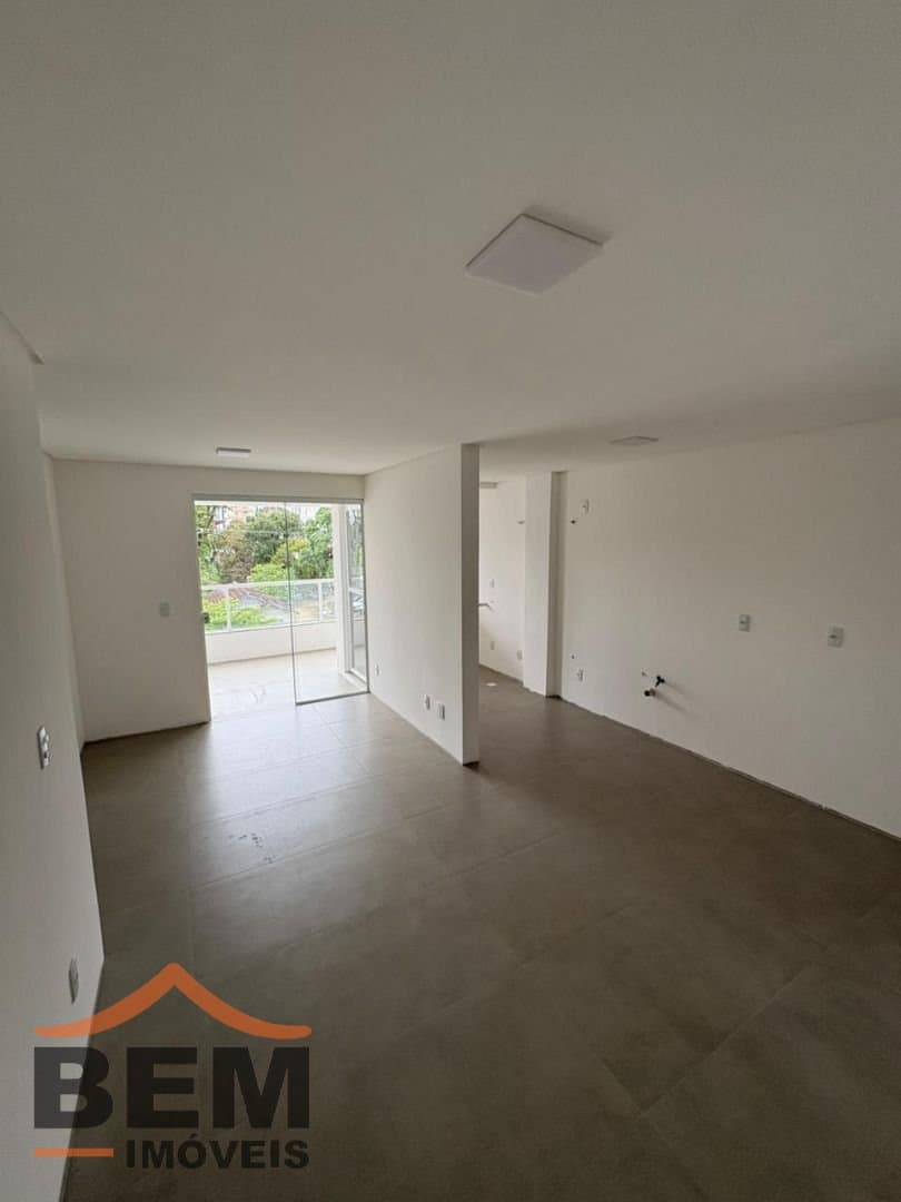 Apartamento para Venda com 3 quartos no bairro Vila Operária, em Itajaí