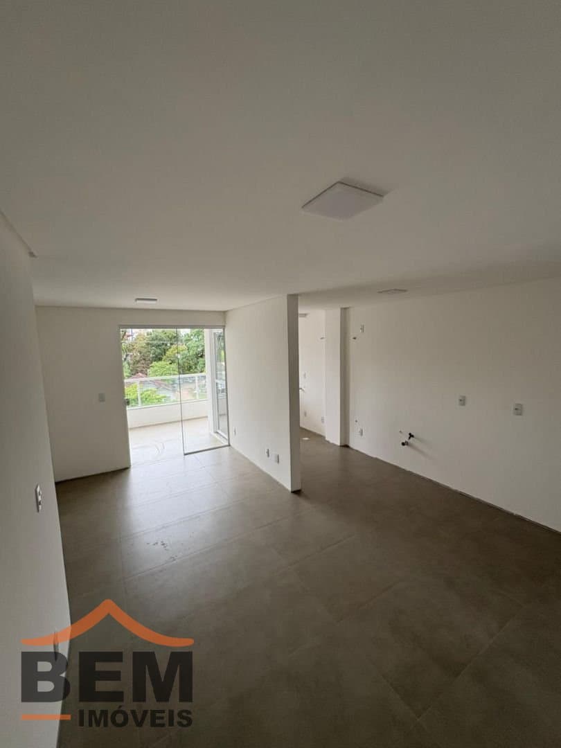 Apartamento para Venda com 3 quartos no bairro Vila Operária, em Itajaí