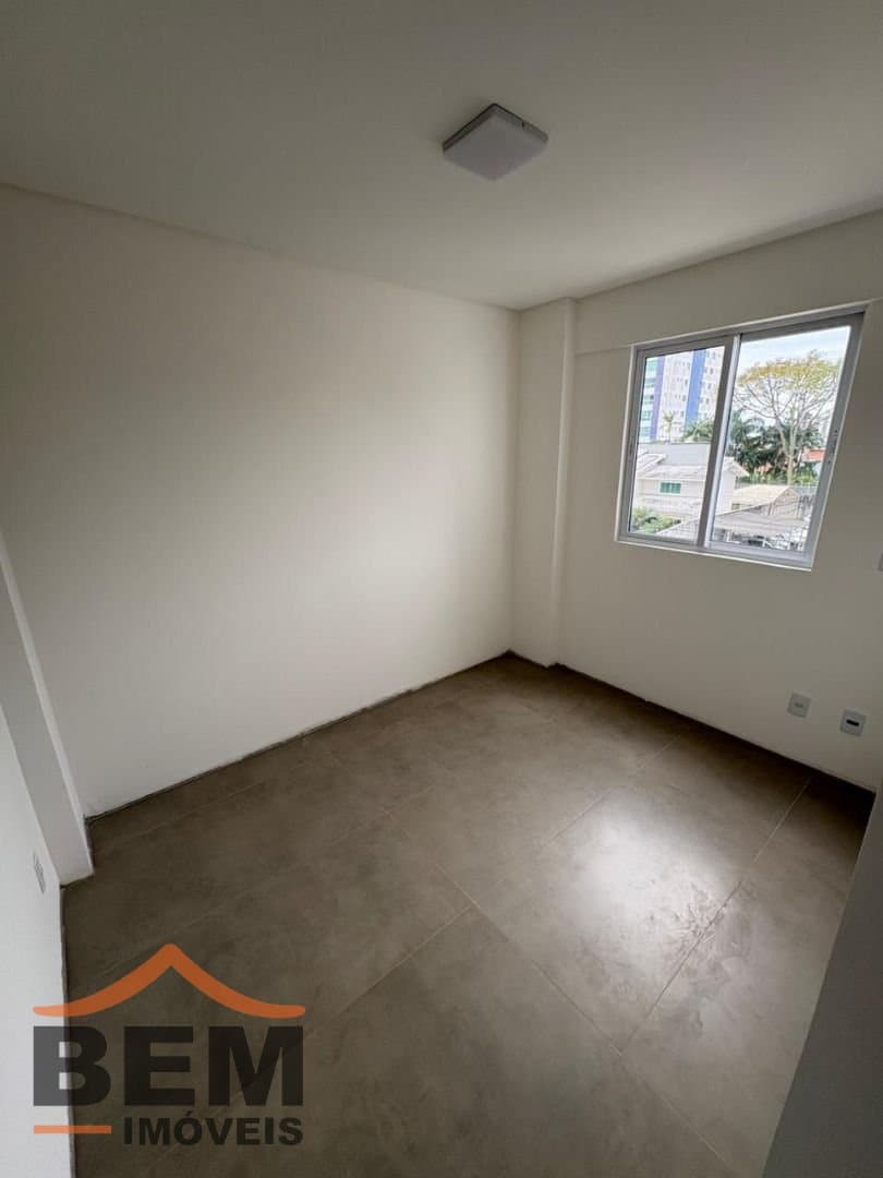 Apartamento para Venda com 3 quartos no bairro Vila Operária, em Itajaí