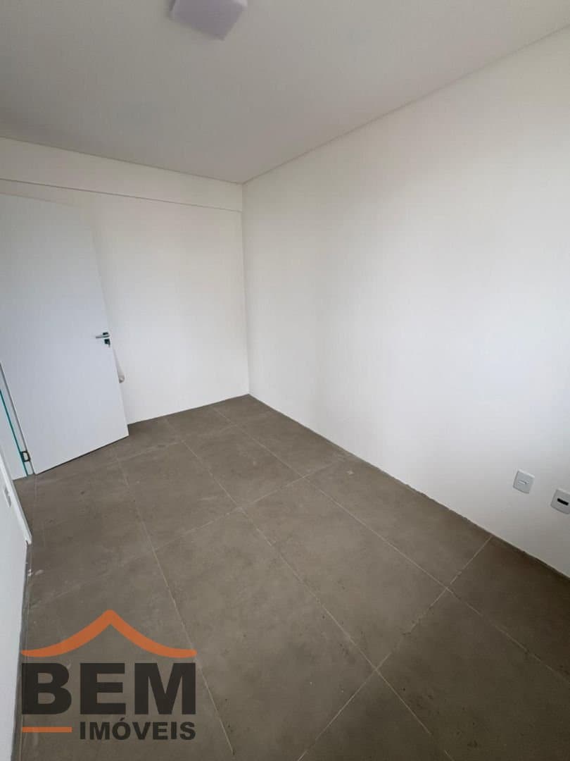 Apartamento para Venda com 2 quartos no bairro Vila Operária, em Itajaí