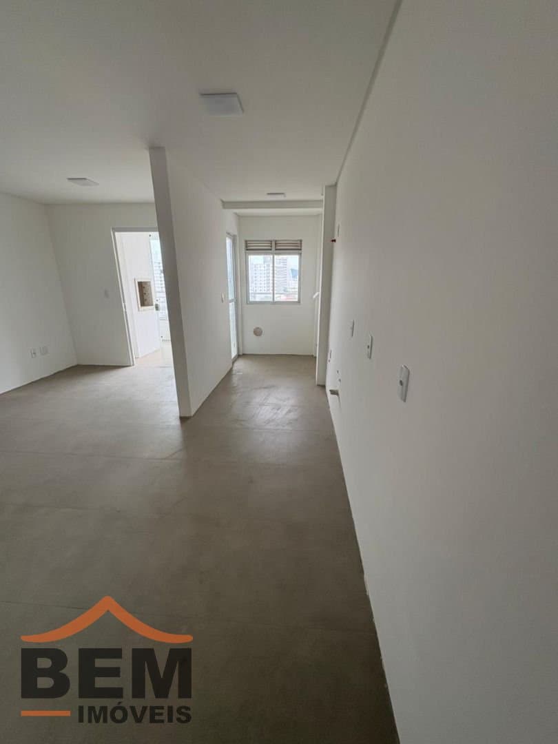 Apartamento para Venda com 2 quartos no bairro Vila Operária, em Itajaí