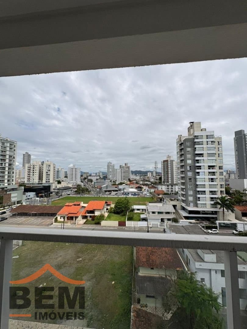 Apartamento para Venda com 2 quartos no bairro Vila Operária, em Itajaí