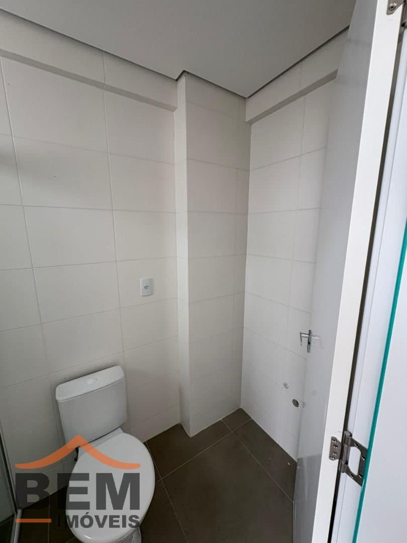 Apartamento para Venda com 2 quartos no bairro Vila Operária, em Itajaí