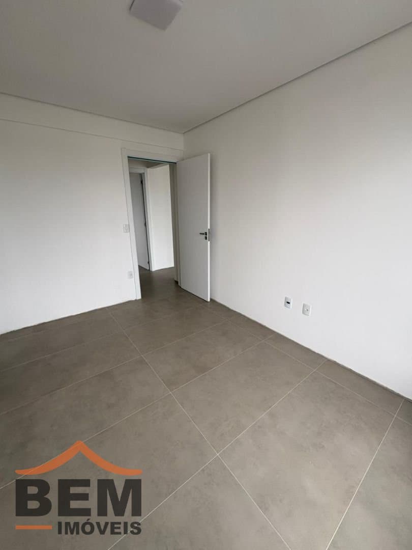 Apartamento para Venda com 2 quartos no bairro Vila Operária, em Itajaí