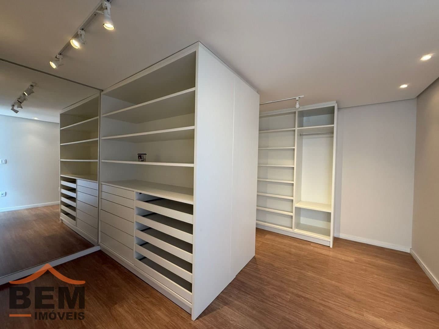 Casa para Venda com 4 quartos e 140m² no bairro Centro, em Itajaí