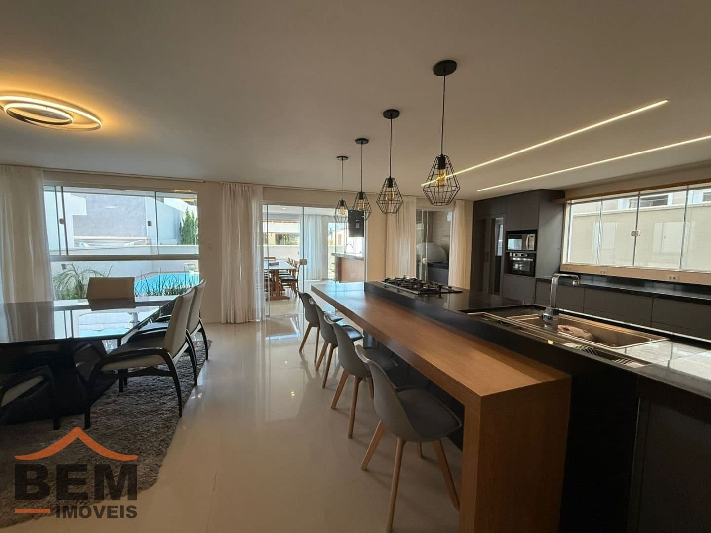 Casa para Venda com 4 quartos e 140m² no bairro Centro, em Itajaí
