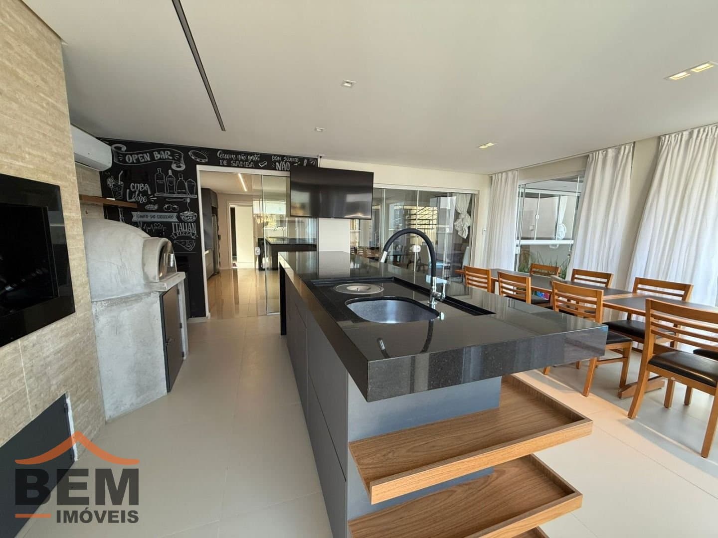 Casa para Venda com 4 quartos e 140m² no bairro Centro, em Itajaí