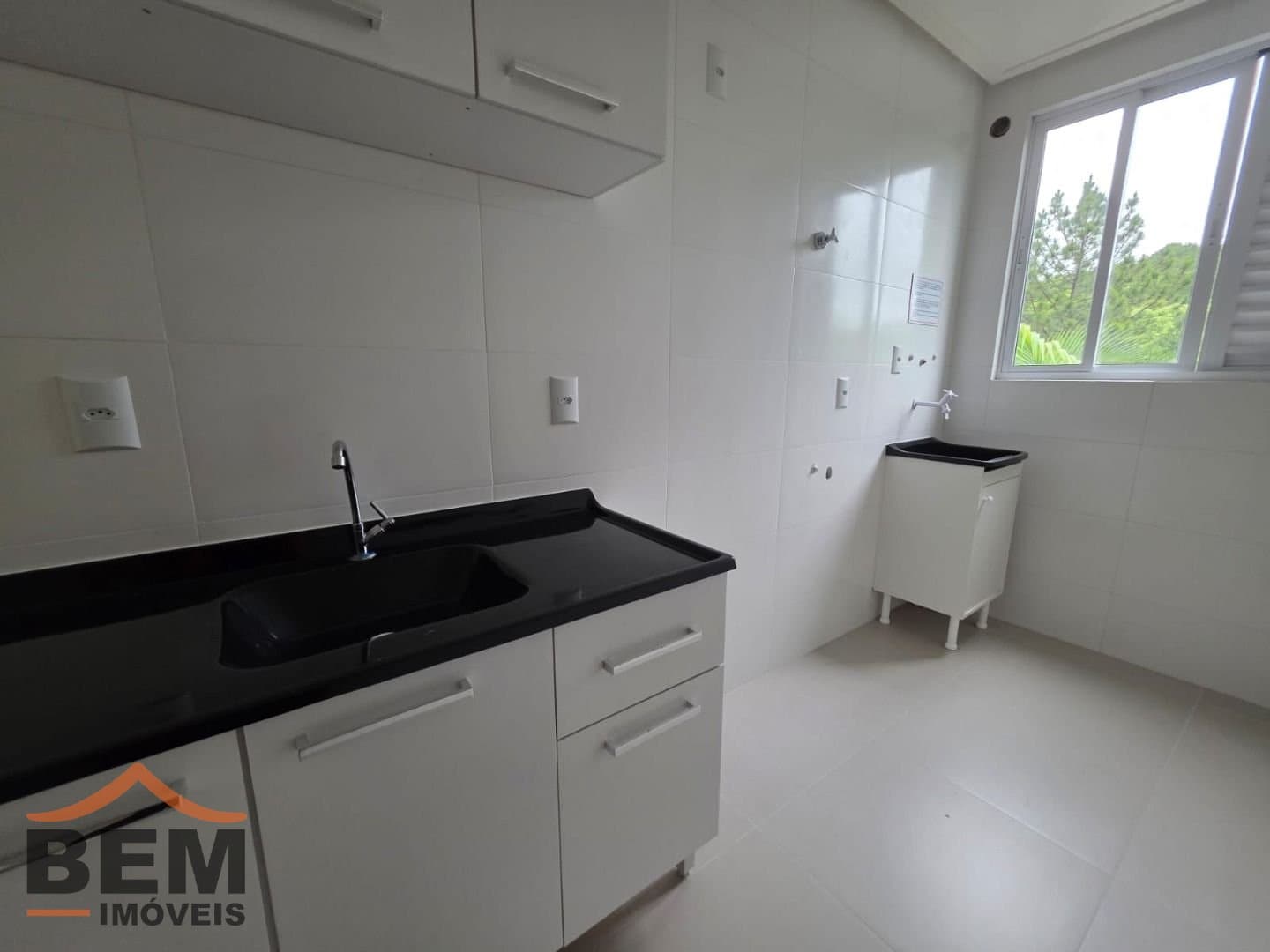 Apartamento para Locação com 2 quartos e 69m² no bairro Várzea do Ranchinho, em Camboriú: 07- COZINHA 