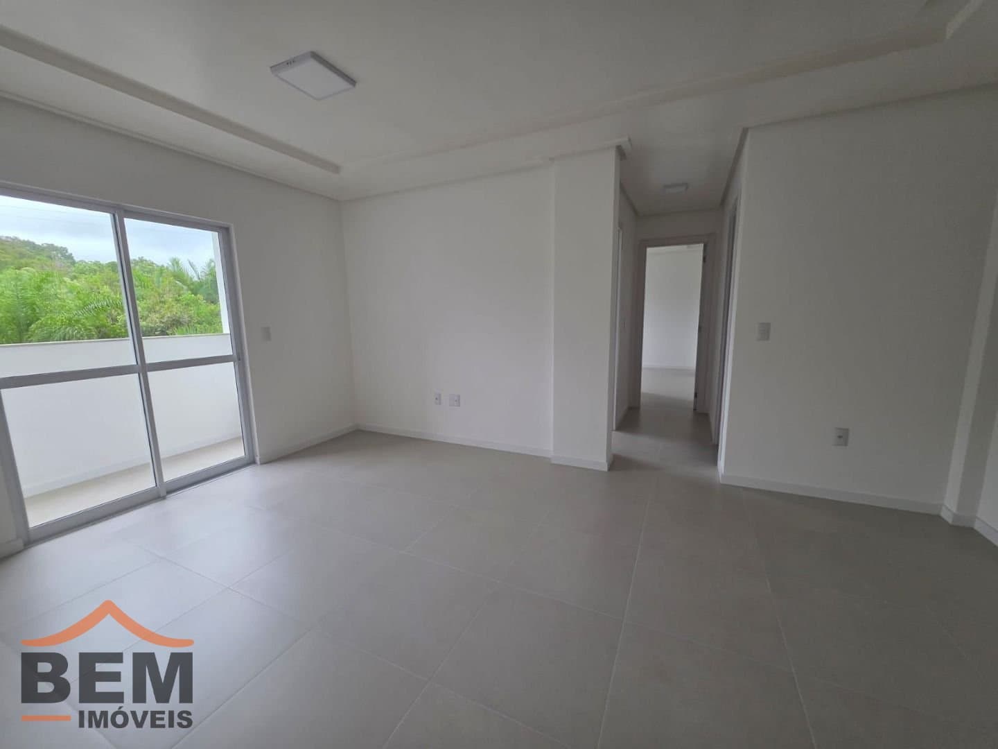 Apartamento para Locação com 2 quartos e 69m² no bairro Várzea do Ranchinho, em Camboriú: 02- SALA DE ESTAR 