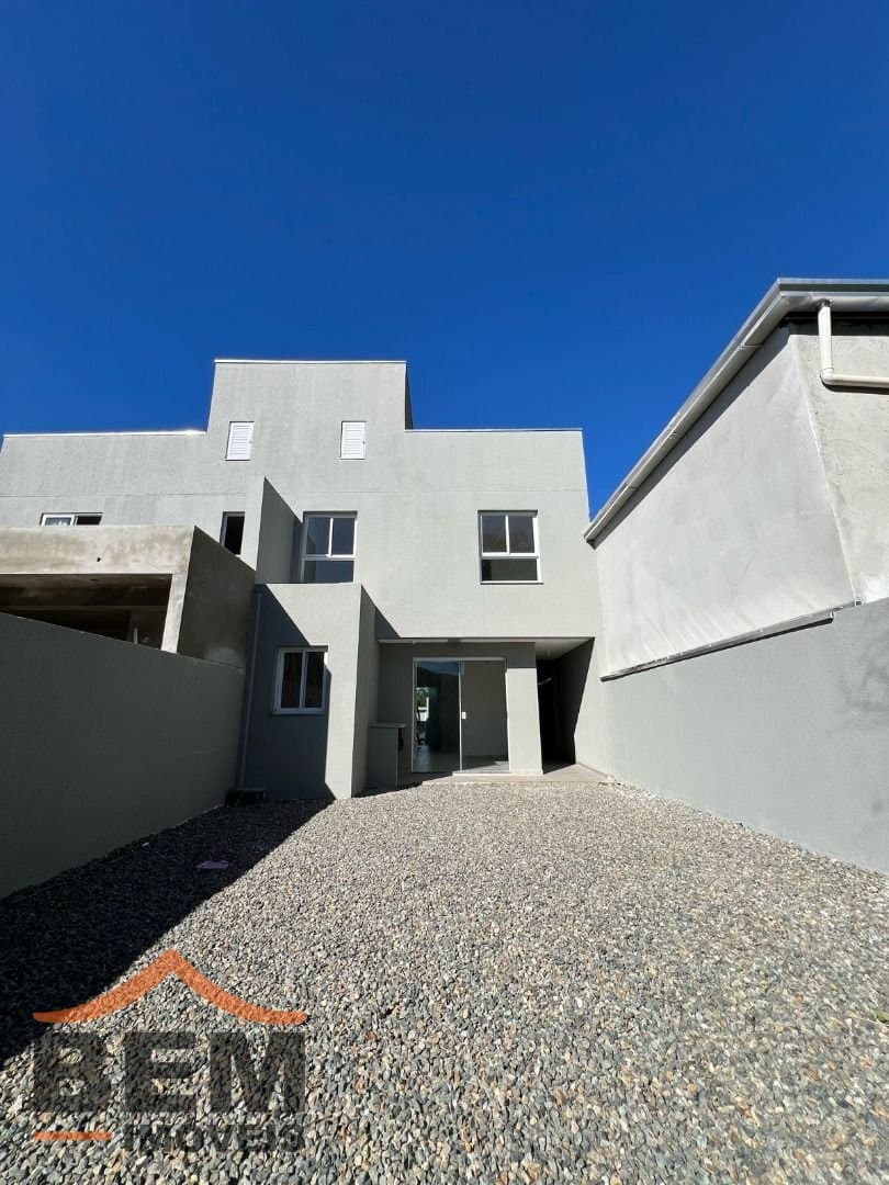 Casa para Venda com 3 quartos e 108m² no bairro Espinheiros, em Itajaí