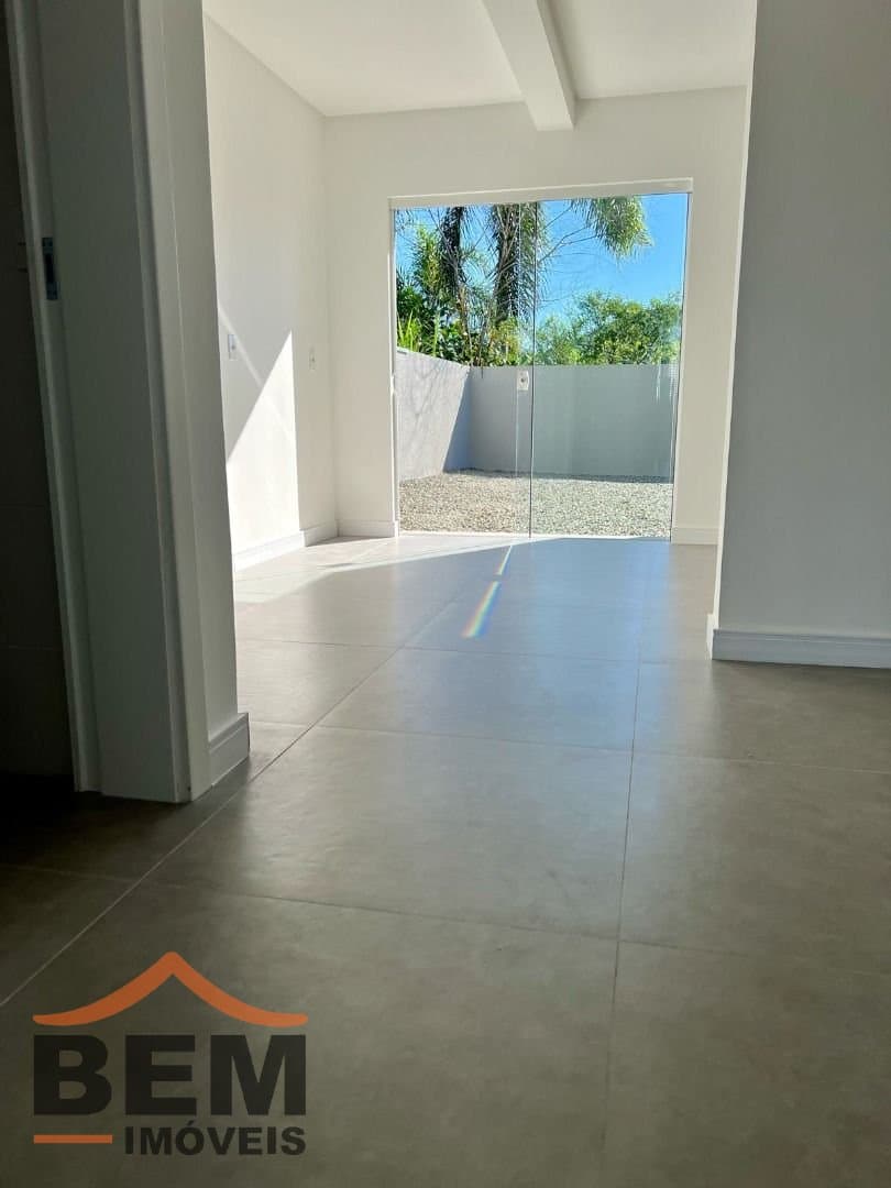 Casa para Venda com 3 quartos e 108m² no bairro Espinheiros, em Itajaí