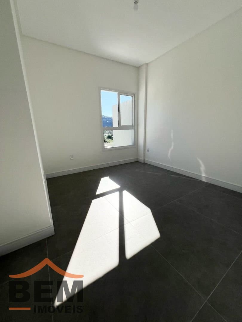 Casa para Venda com 3 quartos e 115m² no bairro Espinheiros, em Itajaí