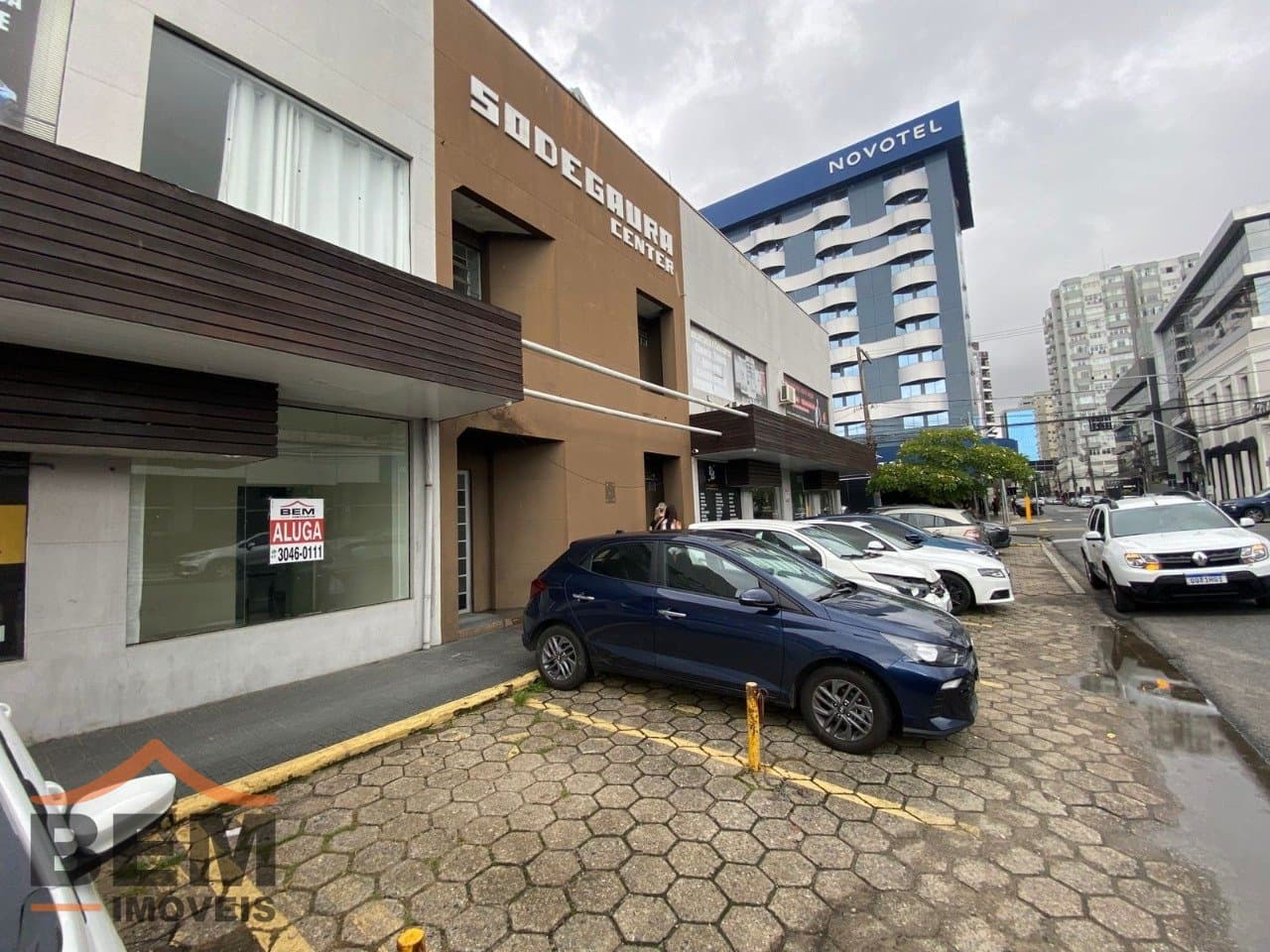 Sala Comercial para Locação com 10m² no bairro Centro, em Itajaí