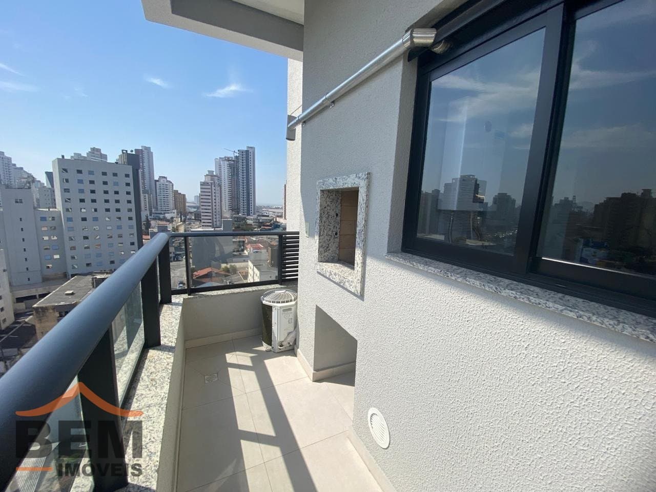 Apartamento para Locação com 1 quarto e 44m² no bairro Centro, em Itajaí