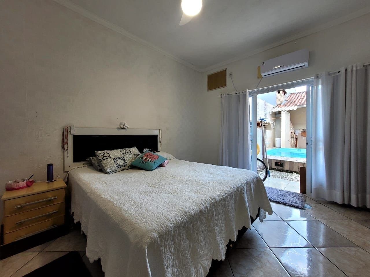Casa para Locação com 4 quartos e 240m² no bairro Fazenda, em Itajaí