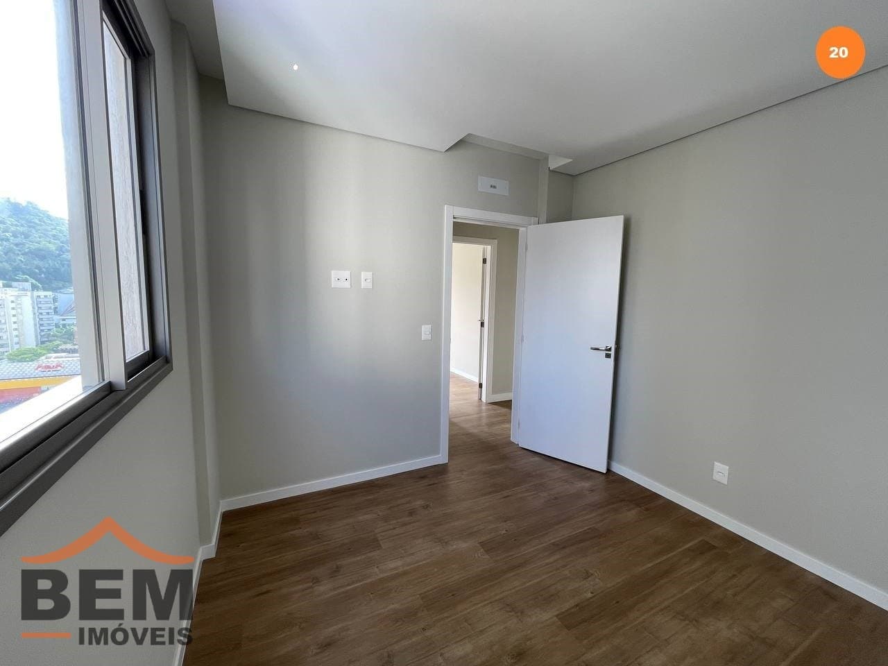 Apartamento para Venda com 4 quartos e 137m² no bairro Centro, em Balneário Camboriú