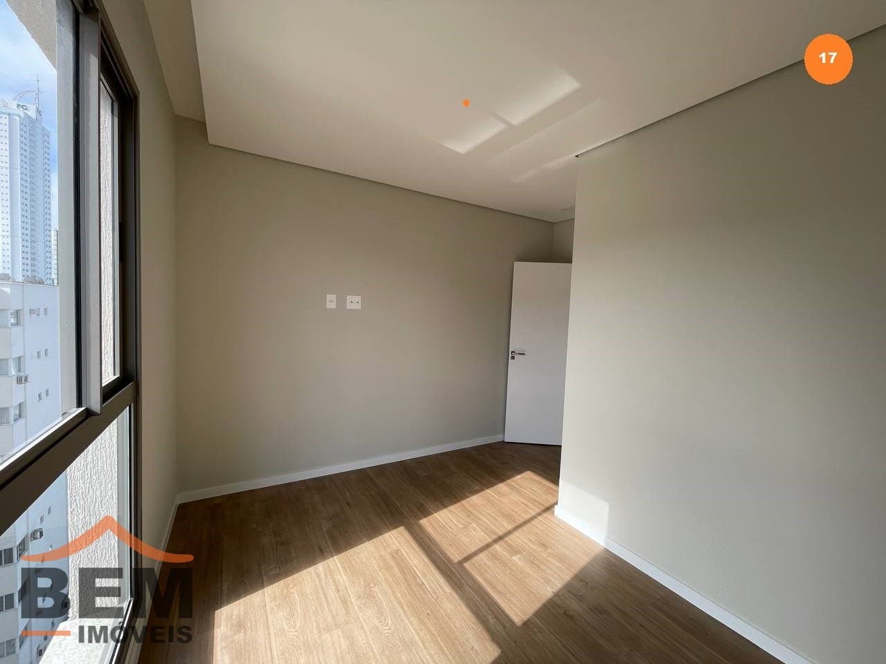 Apartamento para Venda com 4 quartos e 137m² no bairro Centro, em Balneário Camboriú