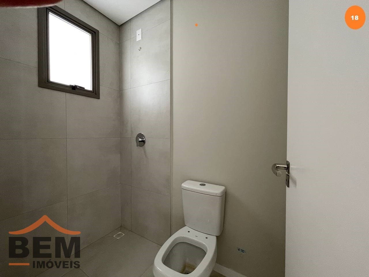 Apartamento para Venda com 4 quartos e 137m² no bairro Centro, em Balneário Camboriú