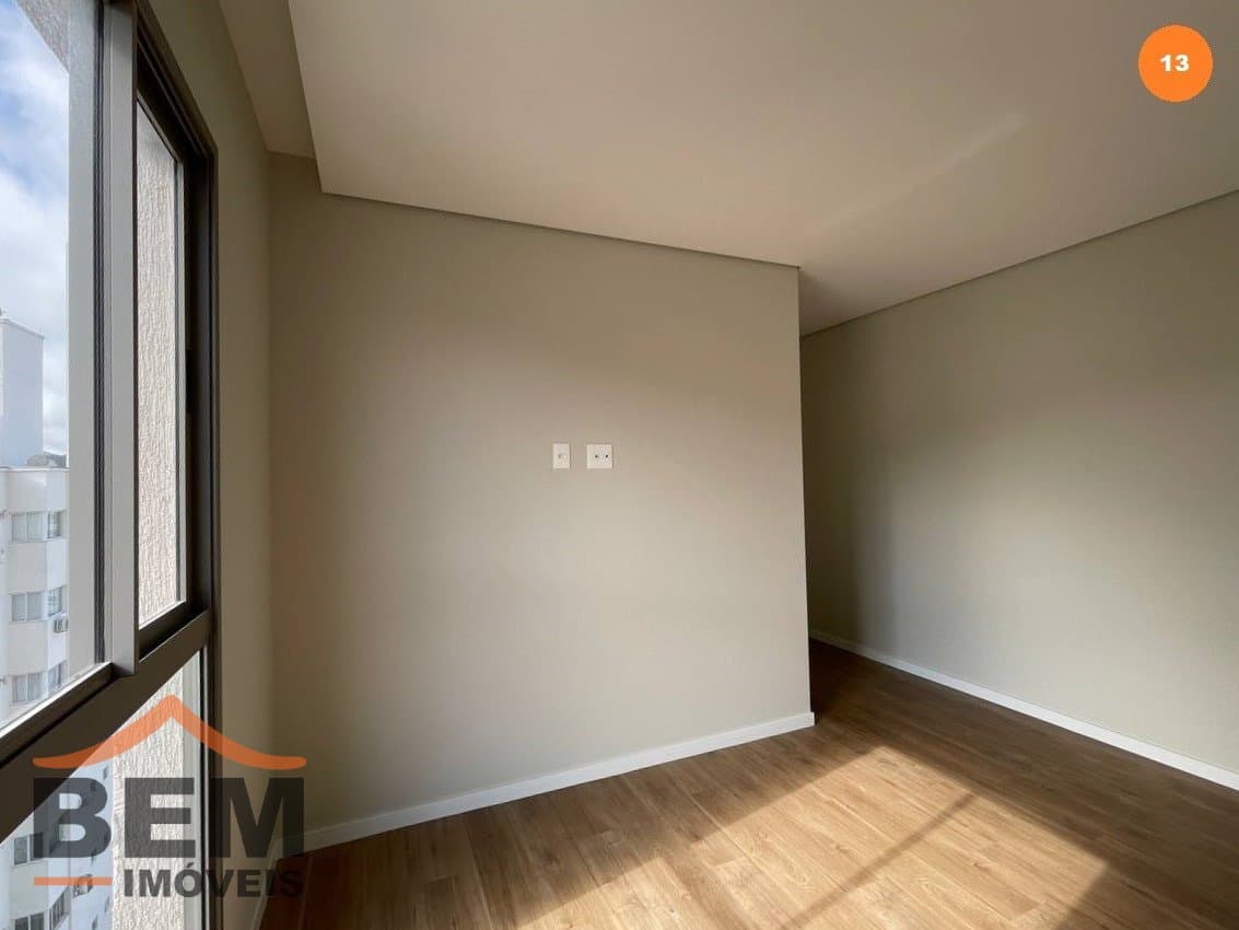 Apartamento para Venda com 4 quartos e 137m² no bairro Centro, em Balneário Camboriú