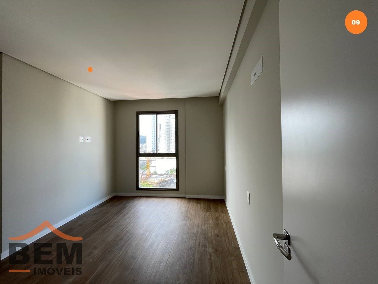 Apartamento para Venda com 4 quartos e 137m² no bairro Centro, em Balneário Camboriú