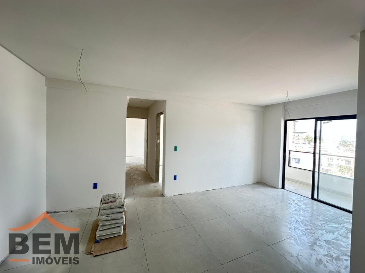 Apartamento para Venda com 2 quartos no bairro Centro, em Camboriú