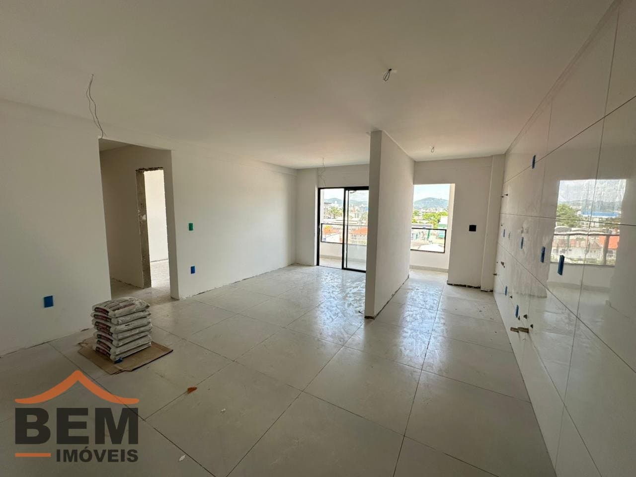 Apartamento para Venda com 2 quartos no bairro Centro, em Camboriú
